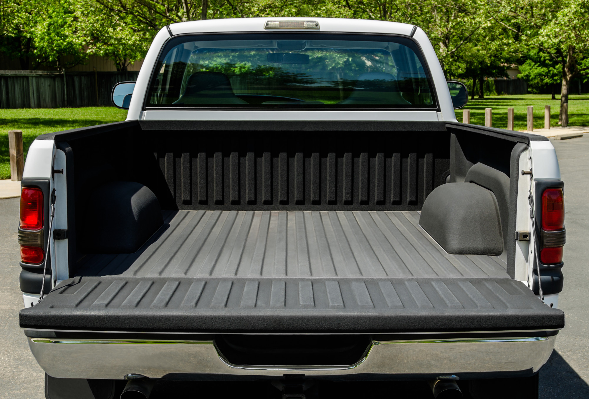 Do It Yourself Bed Liner Repair and Removal: The Ultimate Guide for Trucks - TechDrive